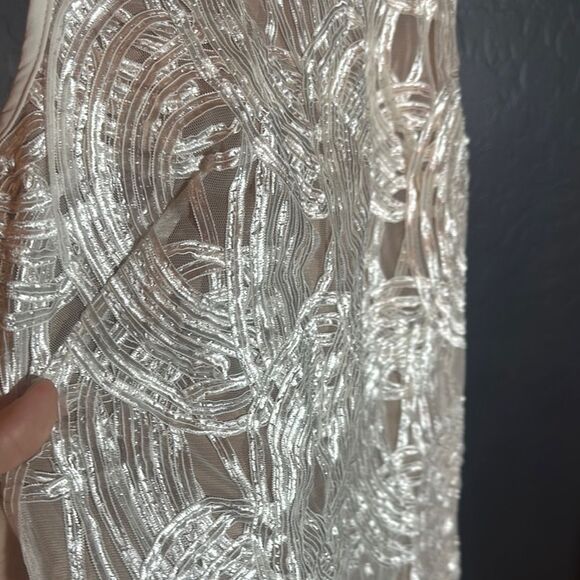 White and Silver Embellished Sheath Cocktail Dress - Picture 4 of 8